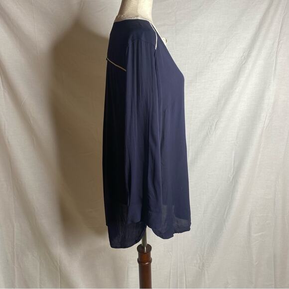 Anthropologie‎ Maeve Button Down Embroidered Pocket "A” Size large - Picture 4 of 5